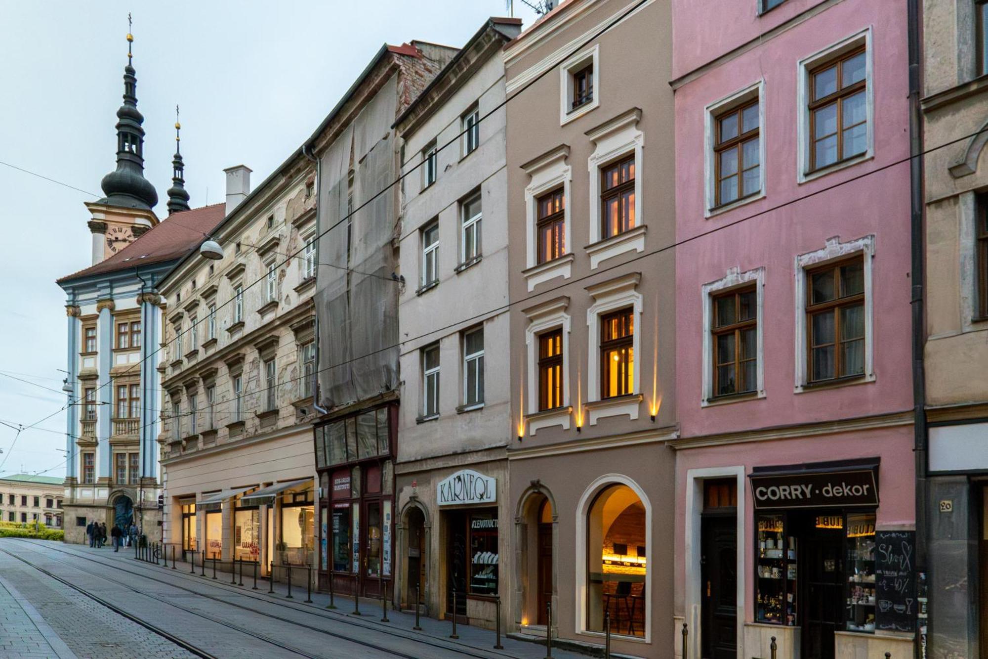 White Wolf Boutique Apartments Olomouc Exterior photo