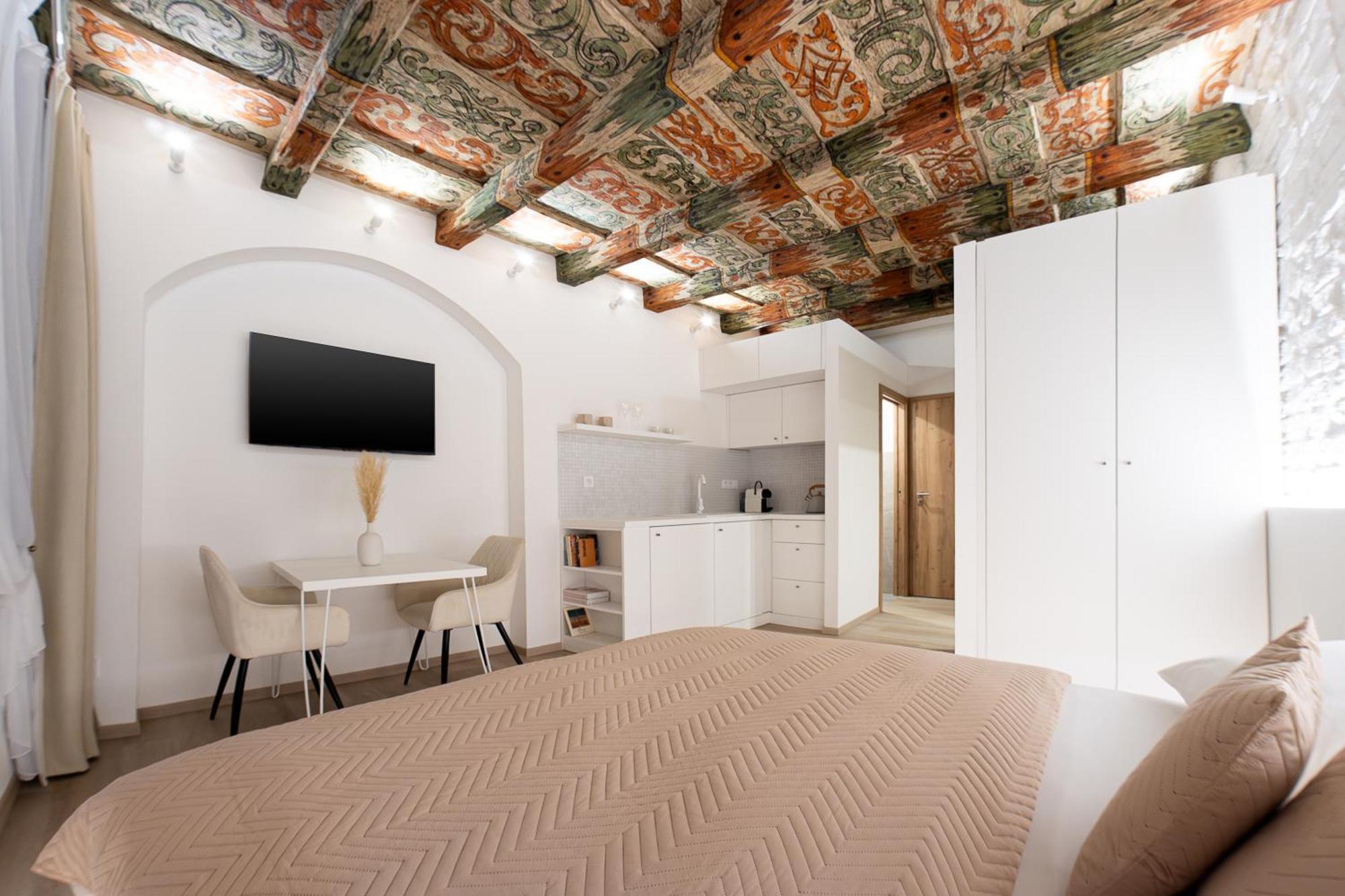 White Wolf Boutique Apartments Olomouc Exterior photo